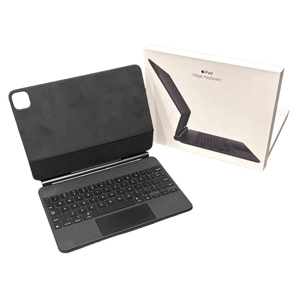 Apple Magic Keyboard for 11 inch iPad Pro Air Black MXQT2LL/A With Box